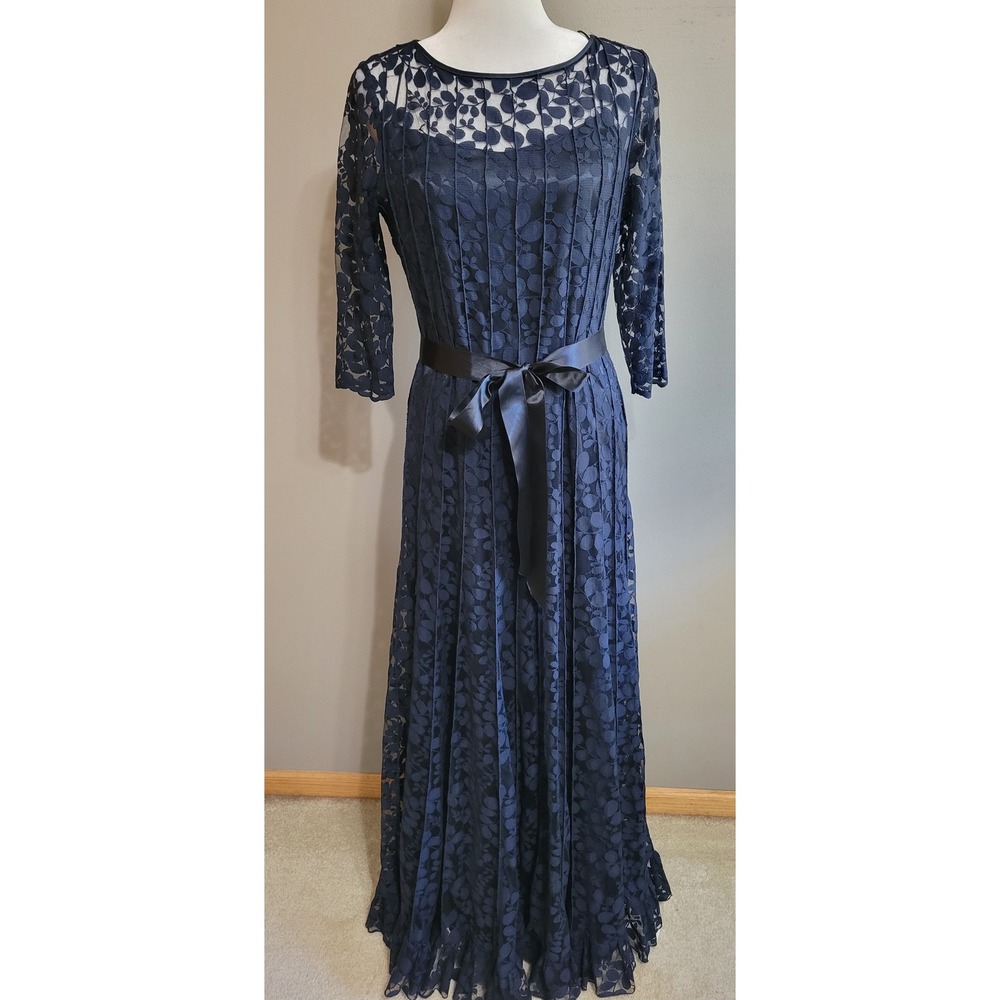 Rickie Freeman for Teri Jon Navy Lace Pintuck Gown